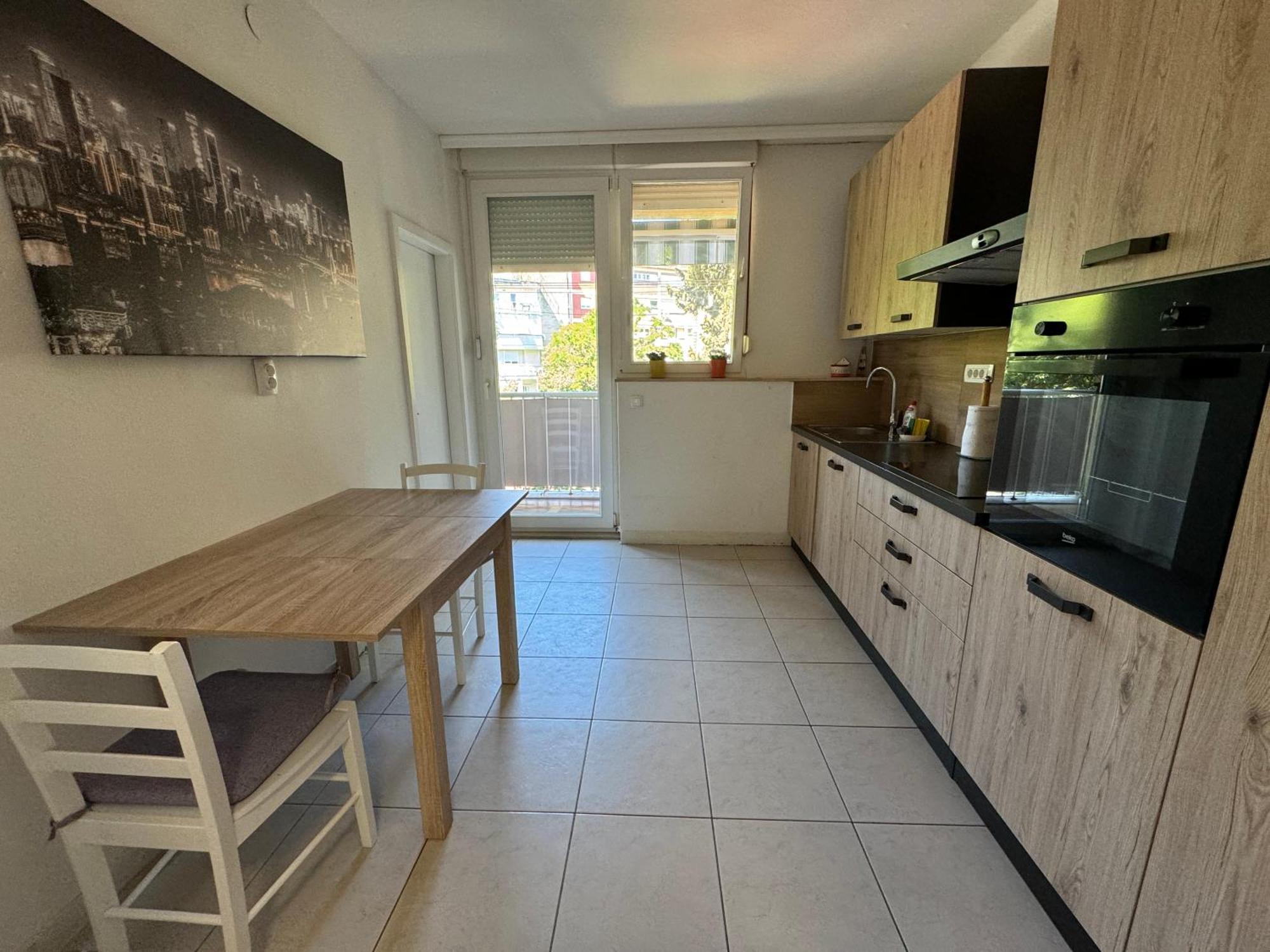 Large 3br Family In The Center And 5bd Apartman Split